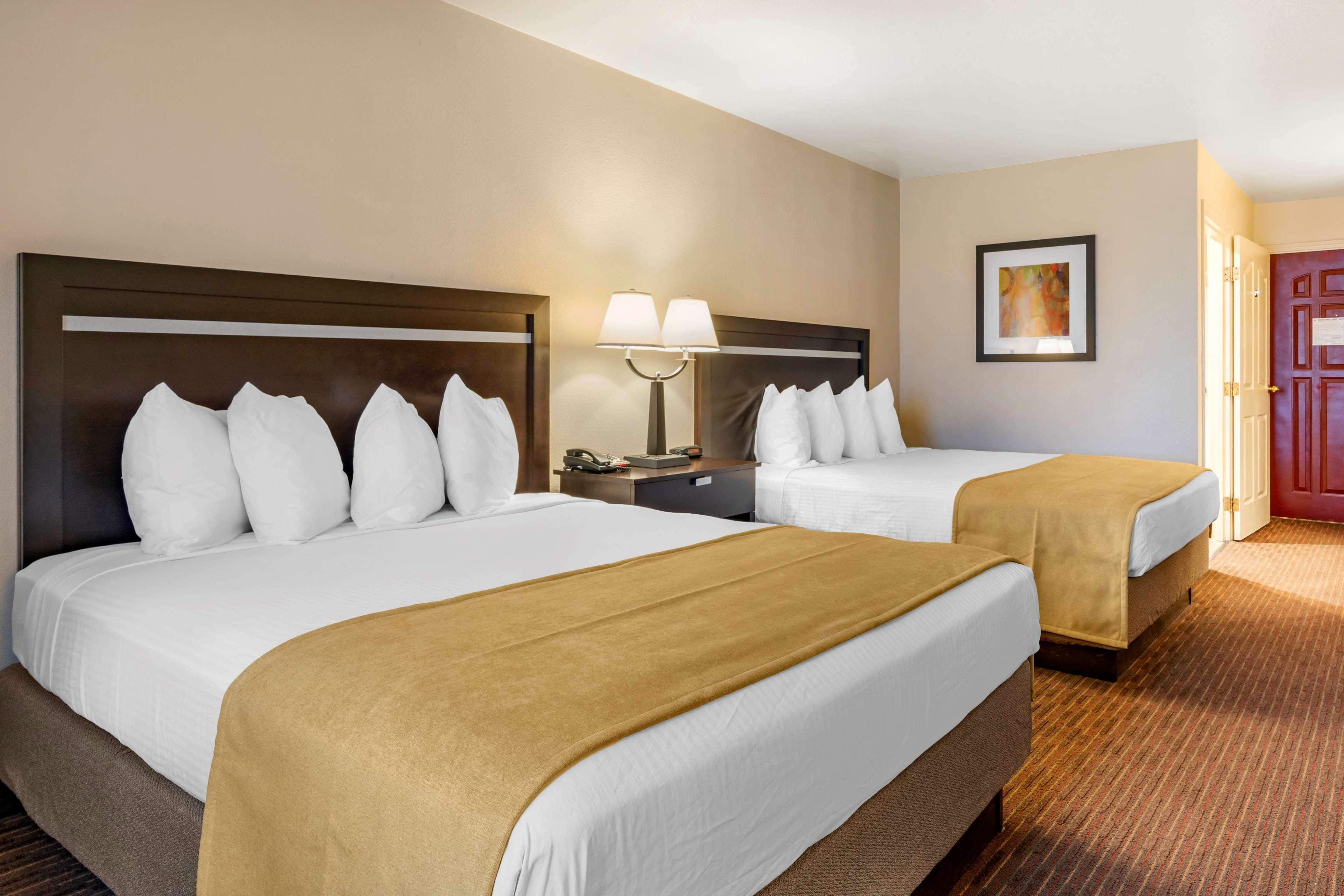 Best Western Luxury Inn Tracy Exterior foto