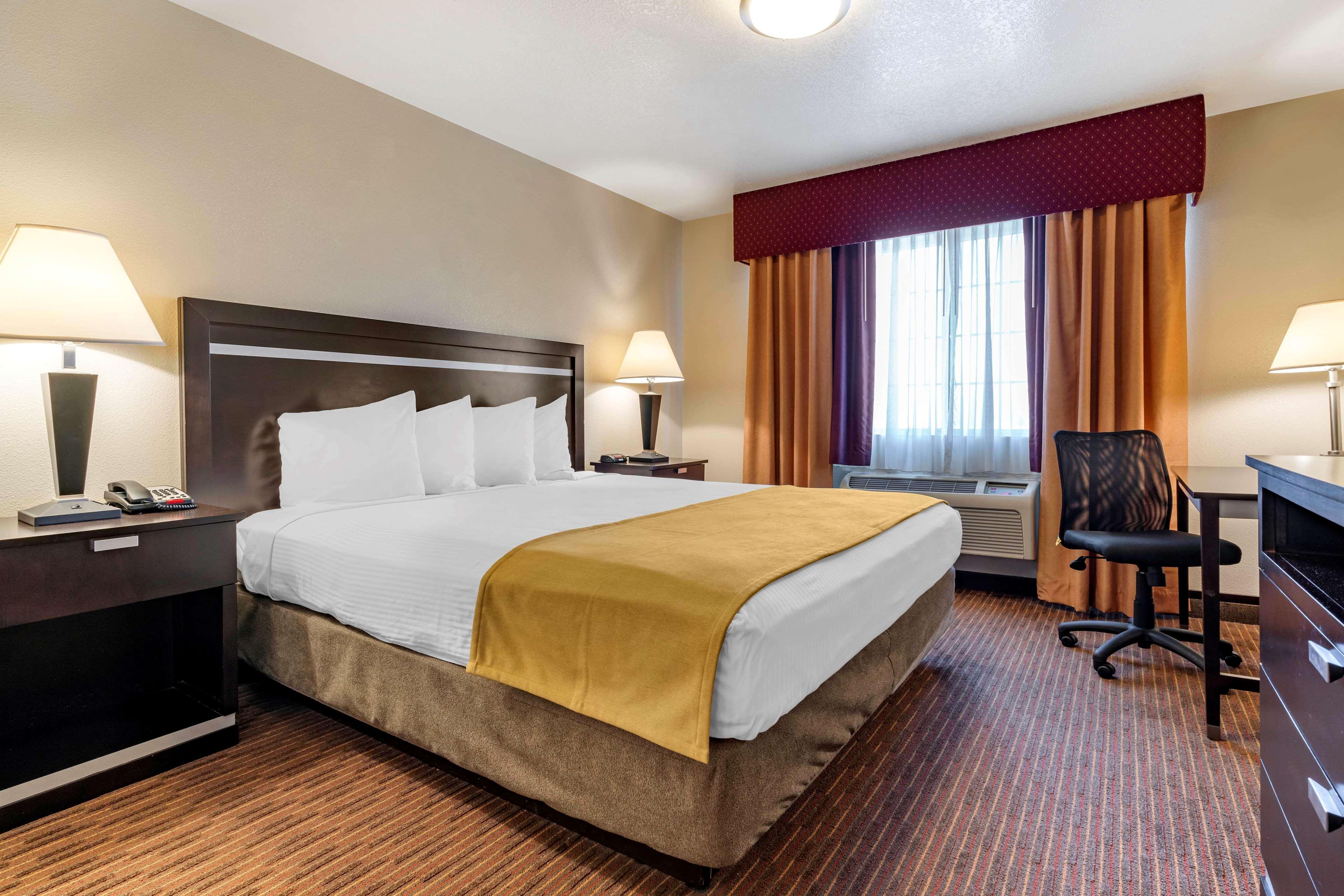 Best Western Luxury Inn Tracy Exterior foto